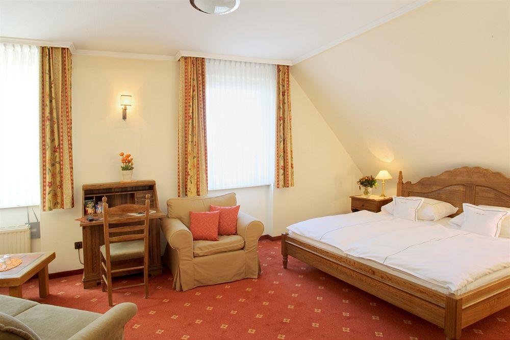 Airport Fashion Hotel Dusseldorf Ngoại thất bức ảnh
