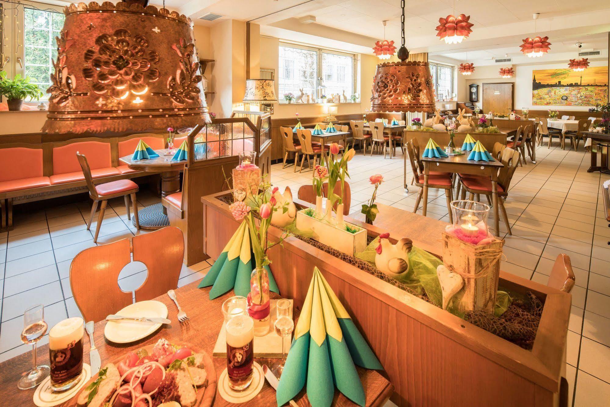 Airport Fashion Hotel Dusseldorf Ngoại thất bức ảnh