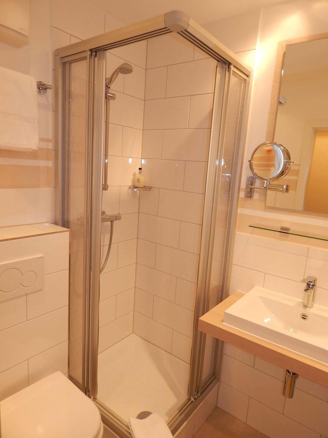 Airport Fashion Hotel Dusseldorf Ngoại thất bức ảnh