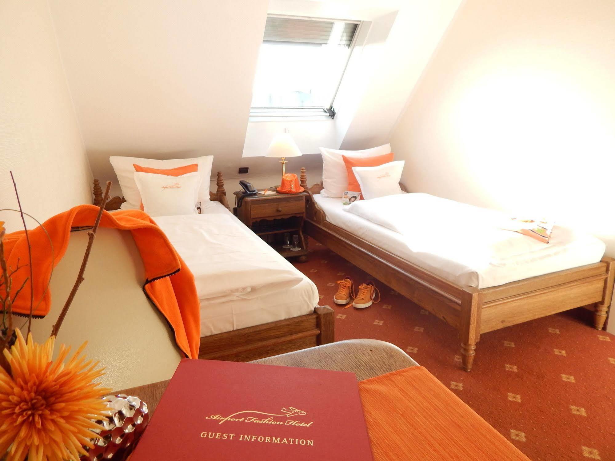 Airport Fashion Hotel Dusseldorf Ngoại thất bức ảnh