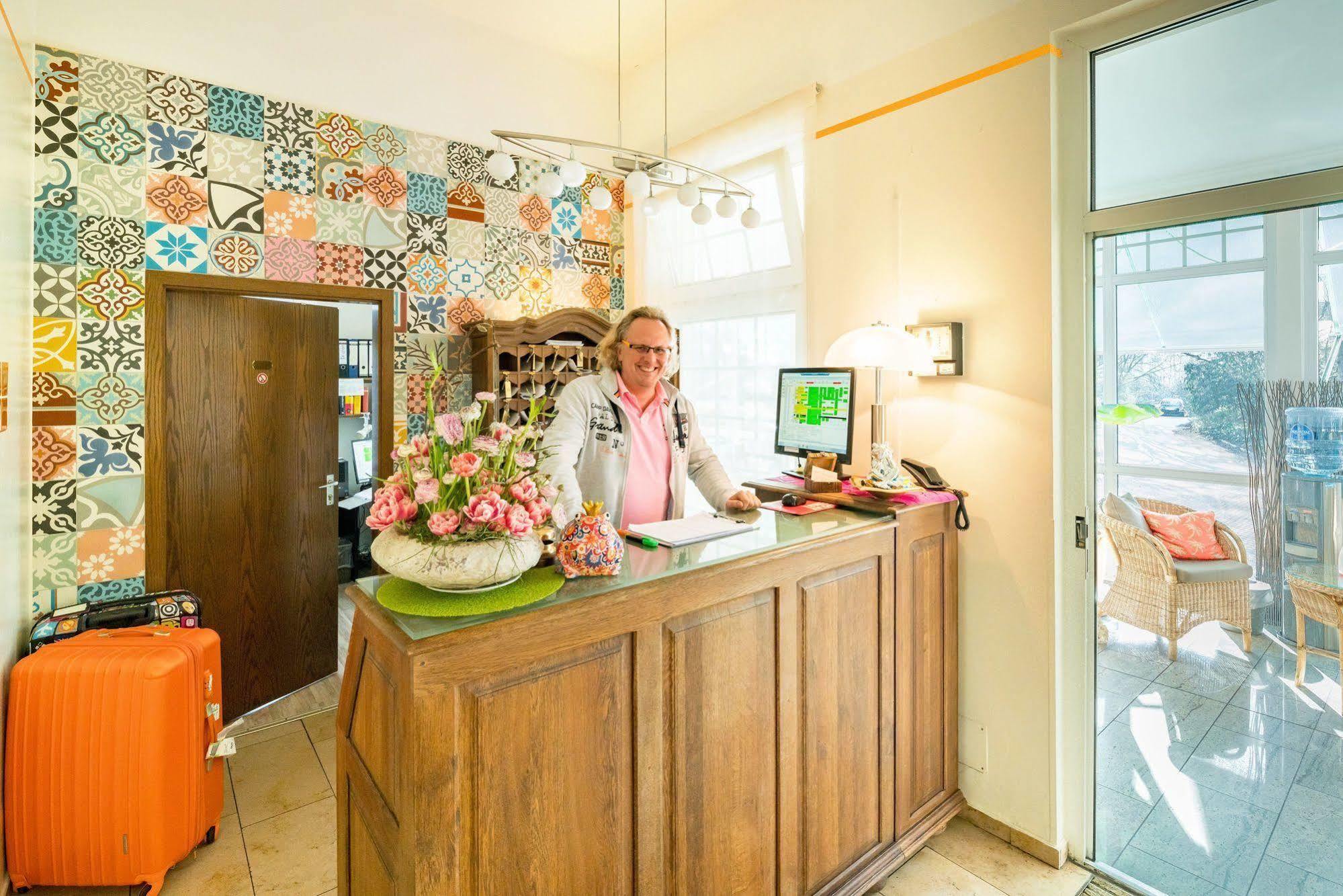 Airport Fashion Hotel Dusseldorf Ngoại thất bức ảnh